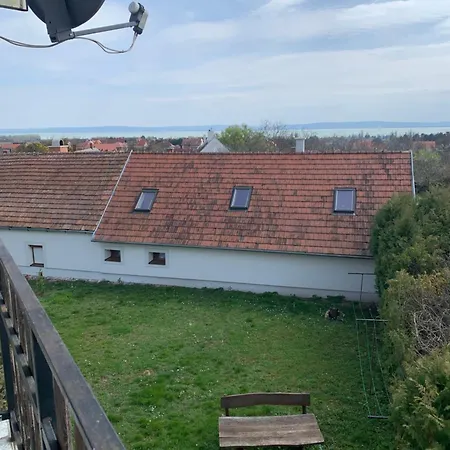 Vil'laguna With View Of Balaton Semesterbostad Zánka