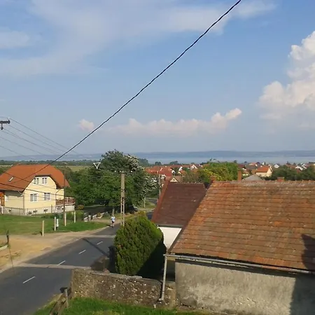 Casa vacanze Vil'laguna With View Of Balaton Zánka